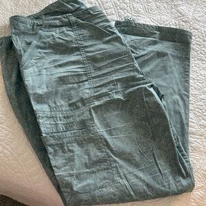 Democracy Men's Cargo Pants in Sage Green